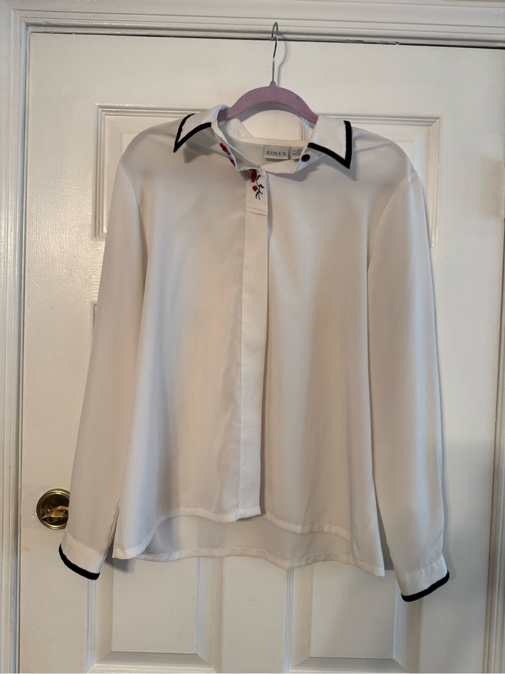 Koret White Blouse with Black Trim